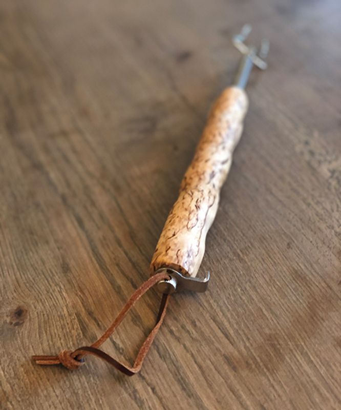 Justerbart grillspyd